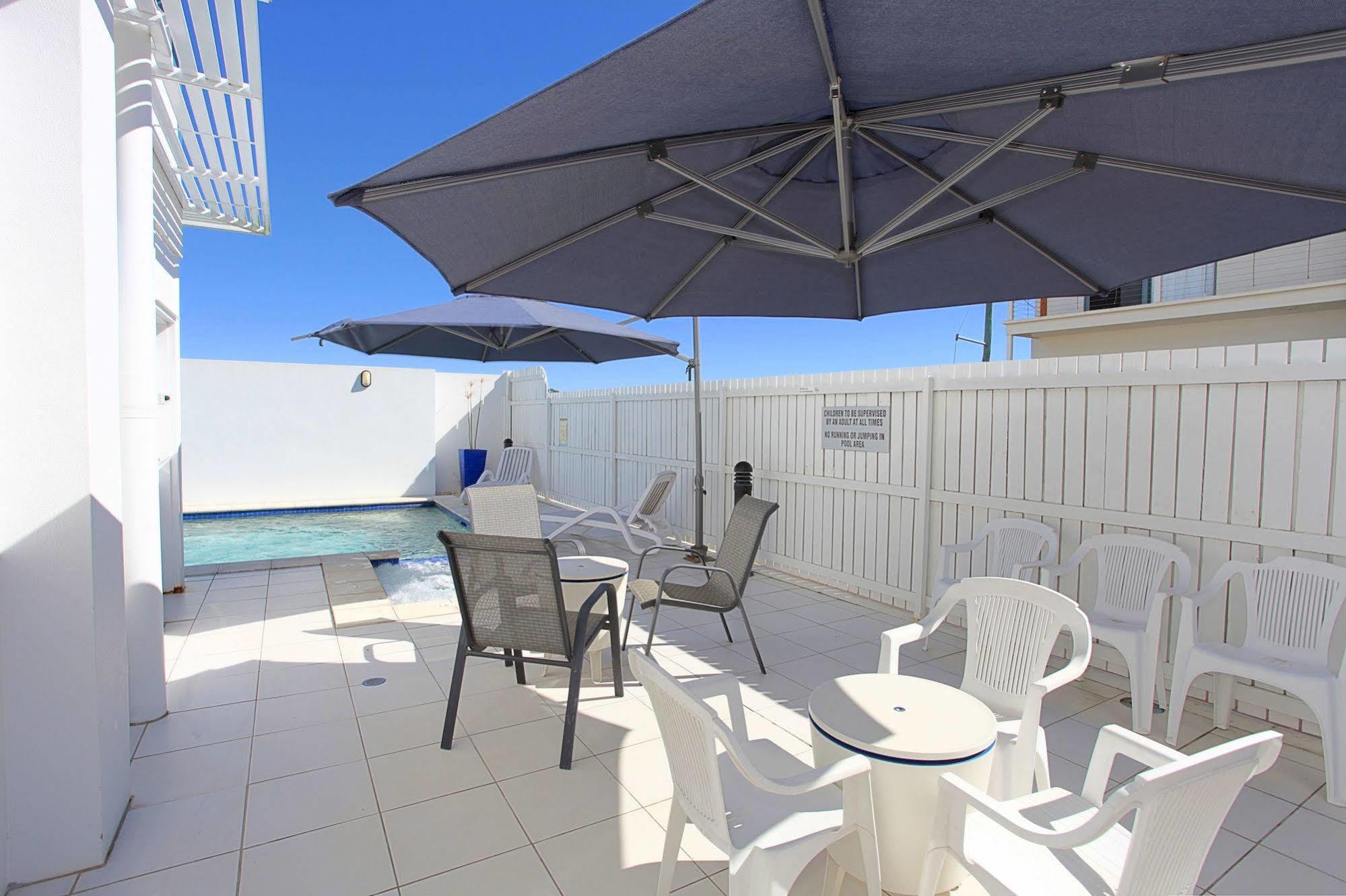 Koola Beach Apartments Bargara Exteriér fotografie